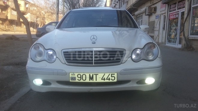 Mercedes C 240 2002, 318,400 km - 2.6 л - Bakı