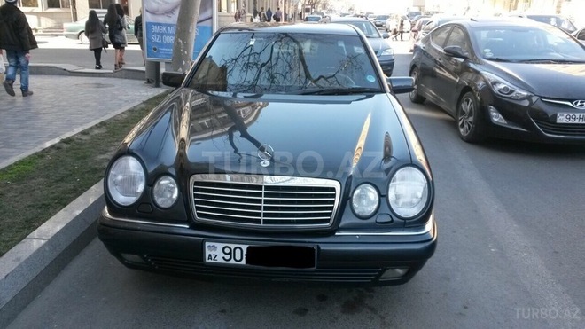 Mercedes E 240 1998, 262,628 km - 2.4 l - Bakı