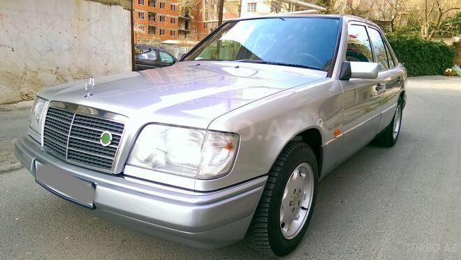 Mercedes E 200 1995, 285,000 km - 2.0 l - Bakı