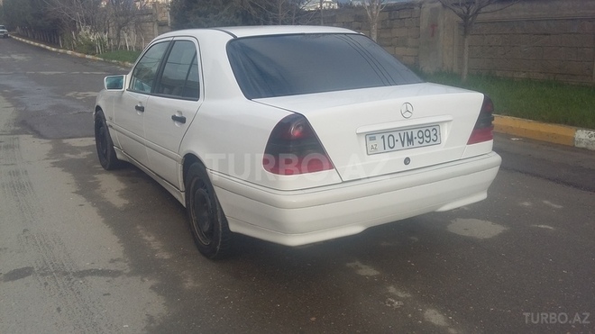 Mercedes C 240 1997, 240,000 km - 2.4 l - Bakı