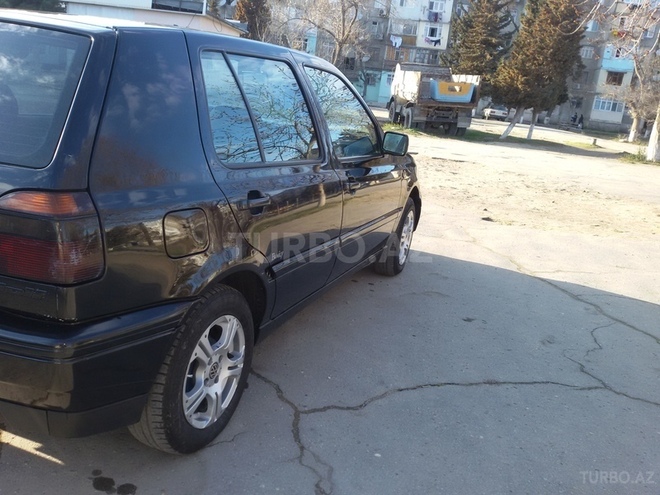 Volkswagen Golf 1998, 275,646 km - 1.8 л - Bakı