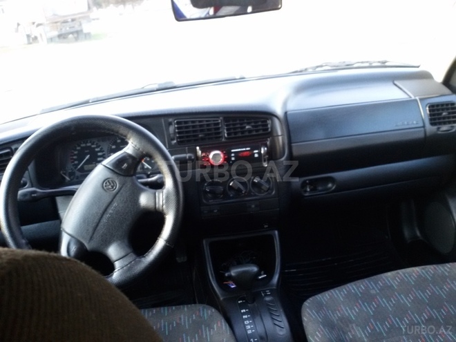 Volkswagen Golf 1998, 275,646 km - 1.8 л - Bakı