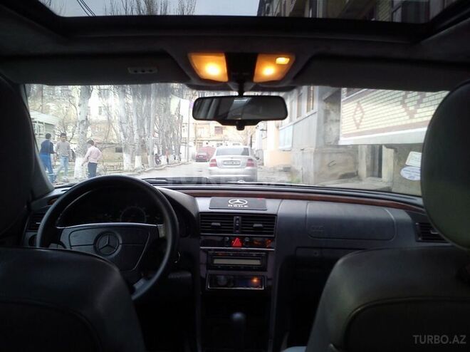 Mercedes C 230 1997, 275,648 km - 2.3 л - Sumqayıt