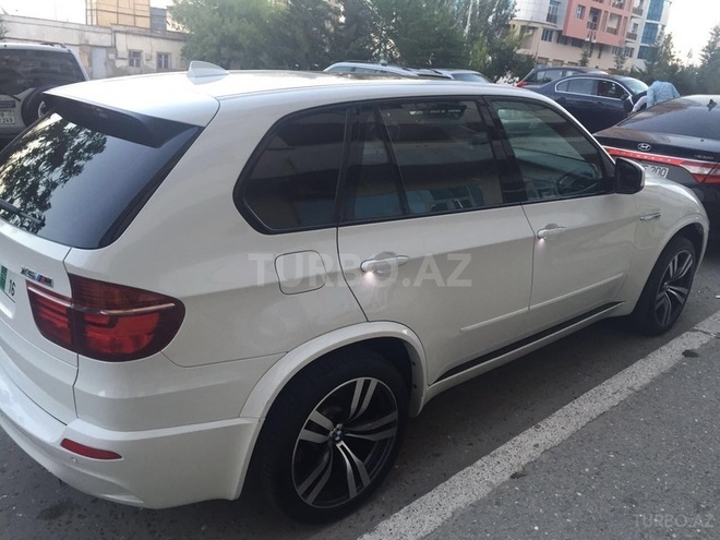 BMW X5 M 2011, 89,000 km - 4.4 l - Bakı