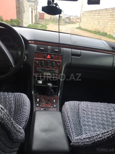 Mercedes E 220 2000, 324 km - 0.2 l - Bakı
