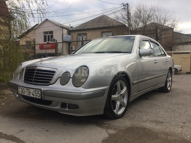 Mercedes E 220 2000, 331,777 km - 2.2 л - Bakı