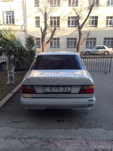 Mercedes E 200 1991, 50,000 km - 2.0 l - Bakı