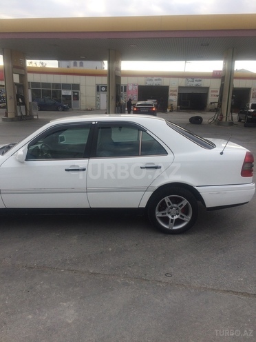 Mercedes C 180 1995, 297,000 km - 1.8 l - Bakı