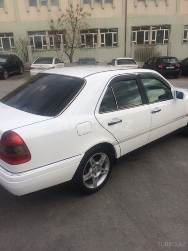 Mercedes C 180 1995, 297,000 km - 1.8 l - Bakı