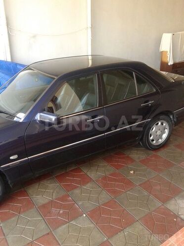 Mercedes C 200 1995, 200,000 km - 2.0 l - Gəncə
