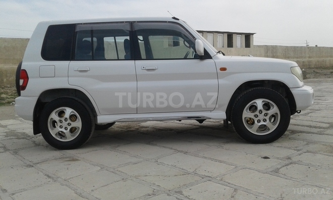 Mitsubishi Pajero io 1999, 220,000 km - 1.8 l - Sumqayıt