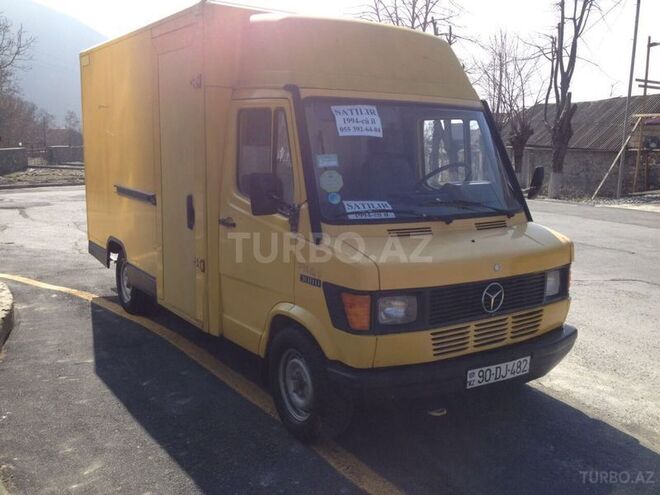 Mercedes 308 D 1994, 200,000 km - 2.0 l - Şəki