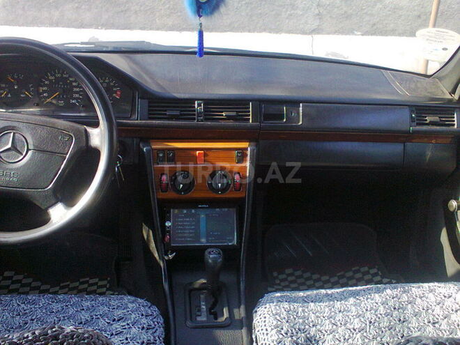 Mercedes C 220 1992, 499,650 km - 2.2 л - Bərdə