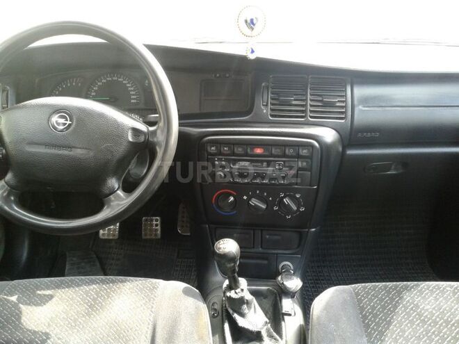 Opel Vectra 1996, 261,500 km - 2.5 л - Bakı