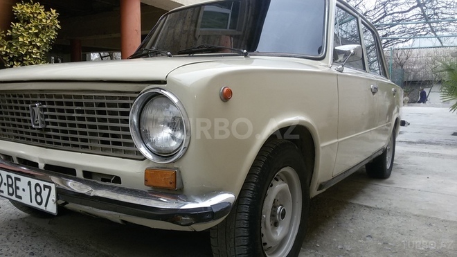 LADA (VAZ) 21011 1985, 365,000 km - 1.3 l - Yevlax