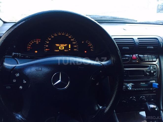 Mercedes C 200 2000, 299,000 km - 2.0 l - Bakı