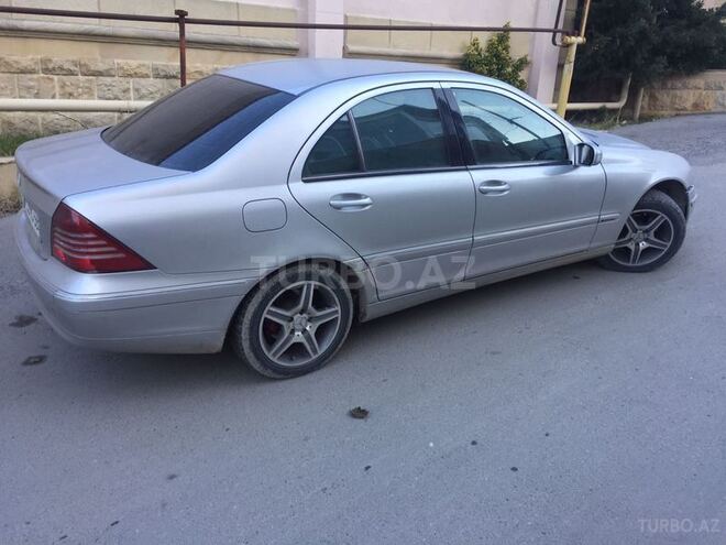 Mercedes C 200 2000, 299,000 km - 2.0 l - Bakı