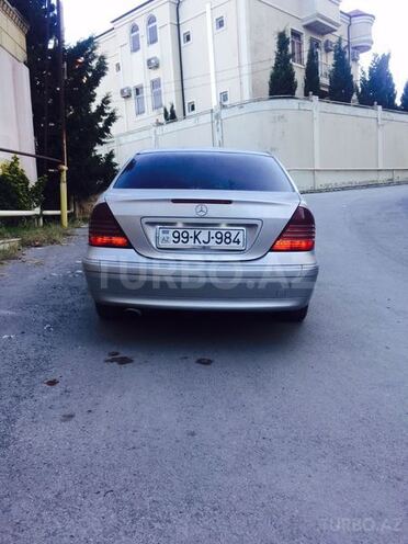 Mercedes C 200 2000, 299,000 km - 2.0 l - Bakı