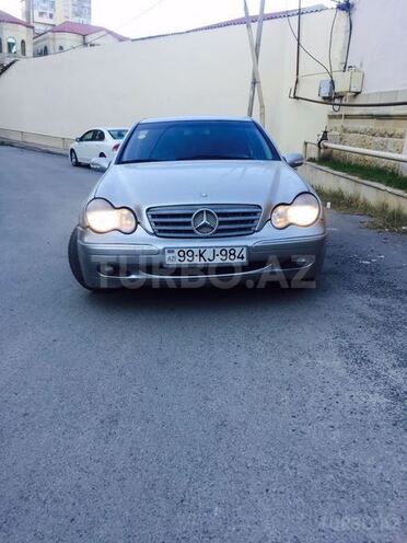 Mercedes C 200 2000, 299,000 km - 2.0 l - Bakı