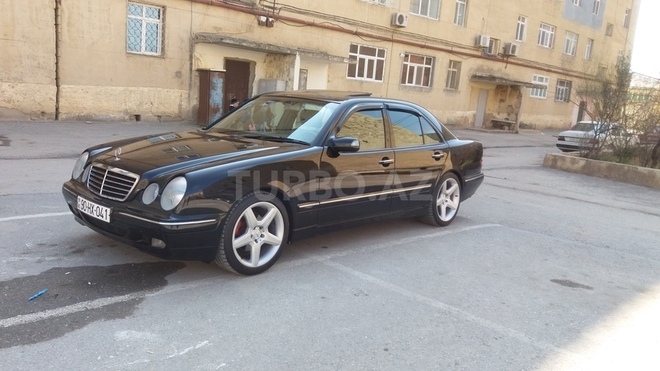 Mercedes E 320 2000, 126,000 km - 3.2 l - Bakı