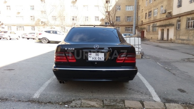 Mercedes E 320 2000, 126,000 km - 3.2 l - Bakı