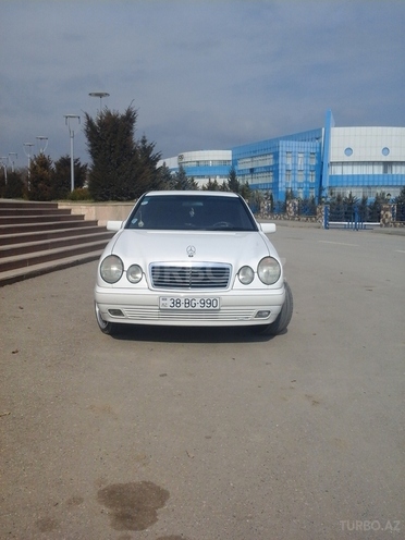Mercedes E 240 1998, 351,000 km - 2.4 л - Qusar