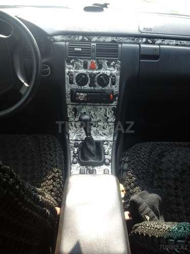 Mercedes E 240 1998, 351,000 km - 2.4 л - Qusar