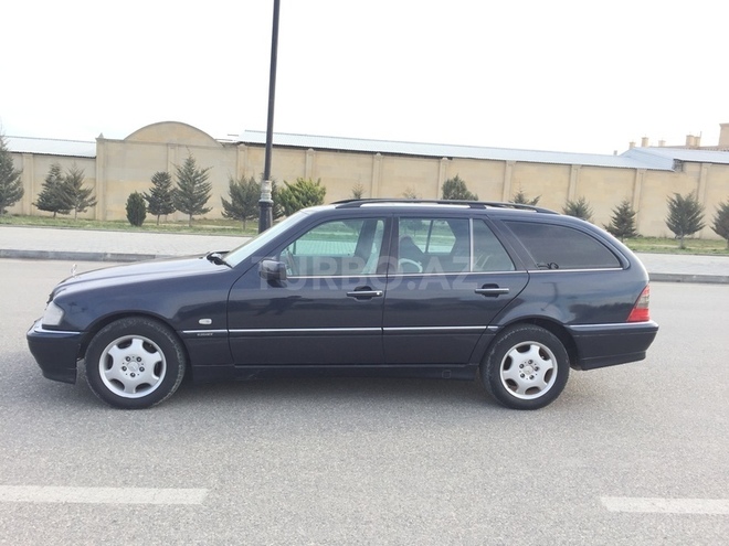 Mercedes C 220 1998, 318,000 km - 2.2 l - Bakı