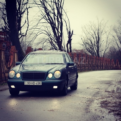 Mercedes E 200 1998, 256,780 km - 2.0 l - Sumqayıt