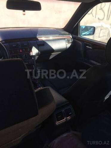 Mercedes E 200 1998, 256,780 km - 2.0 l - Sumqayıt