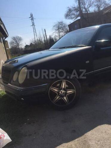 Mercedes E 200 1998, 256,780 km - 2.0 l - Sumqayıt