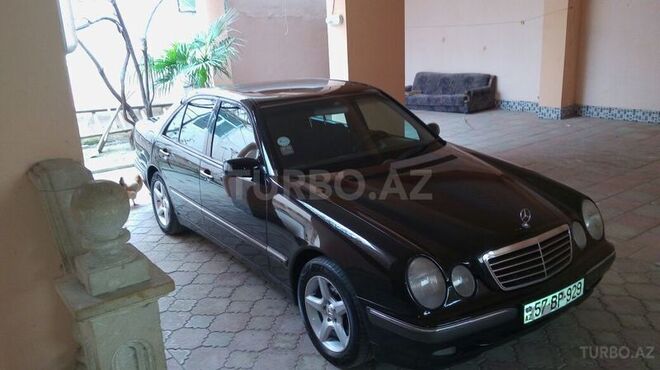 Mercedes E 200 1999, 226,000 km - 2.0 l - Bakı