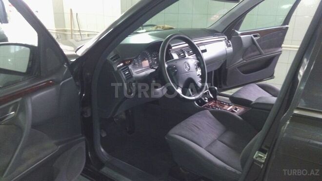 Mercedes E 200 1999, 226,000 km - 2.0 l - Bakı