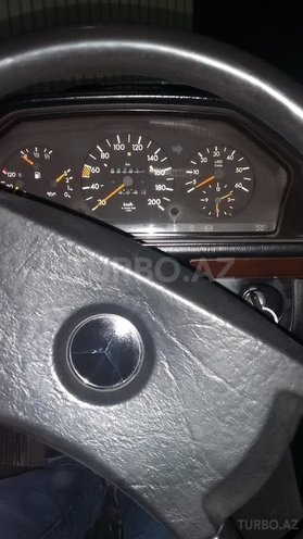 Mercedes E 250 1990, 435,883 km - 0.3 л - Biləsuvar