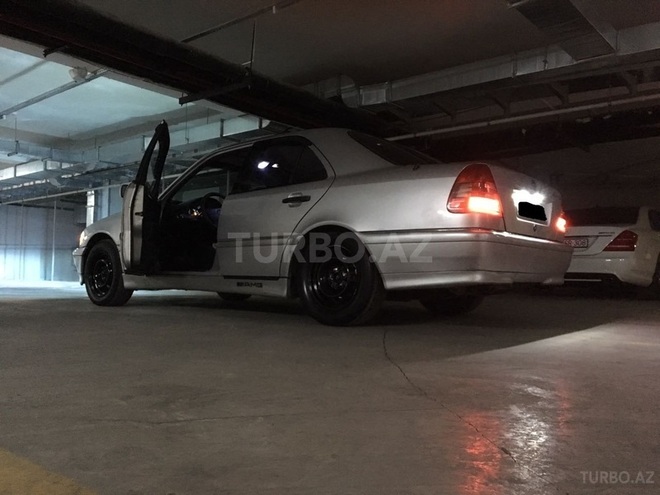 Mercedes C 200 1996, 353,000 km - 2.0 l - Bakı