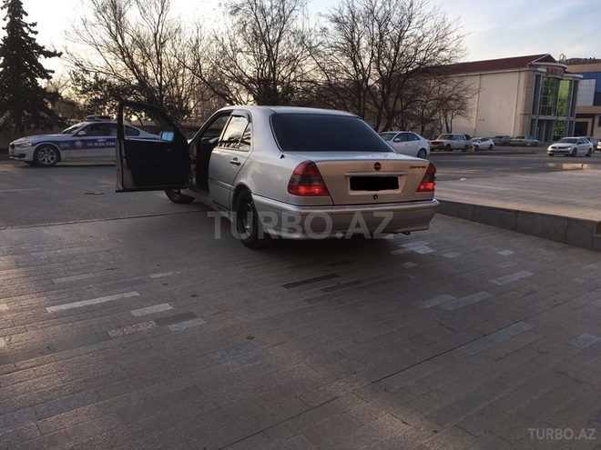 Mercedes C 200 1996, 353,000 km - 2.0 l - Bakı