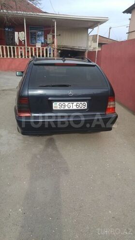 Mercedes C 220 1999, 300,000 km - 2.2 l - Bakı