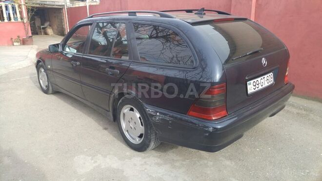 Mercedes C 220 1999, 300,000 km - 2.2 l - Bakı