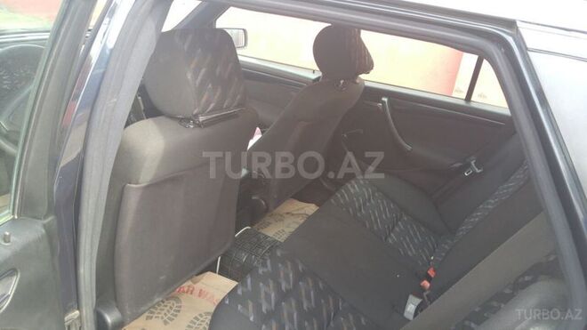 Mercedes C 220 1999, 300,000 km - 2.2 l - Bakı