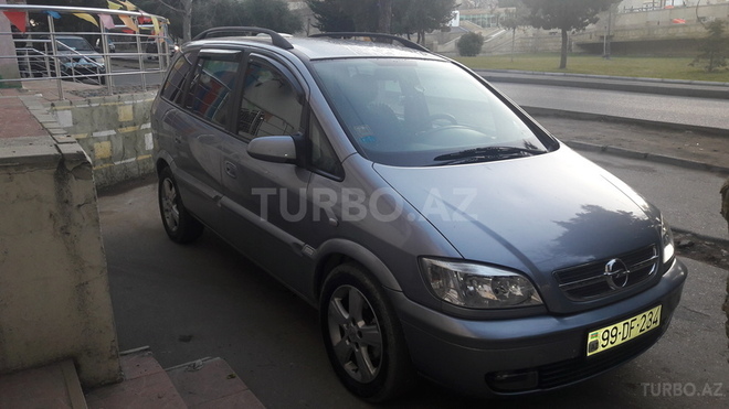 Opel Zafira 2004, 137,000 km - 1.8 l - Bakı
