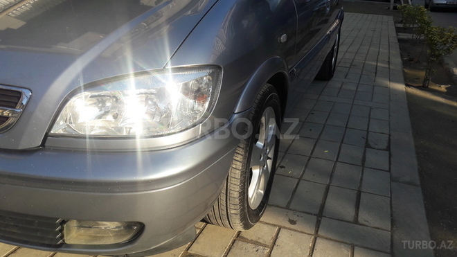 Opel Zafira 2004, 137,000 km - 1.8 l - Bakı