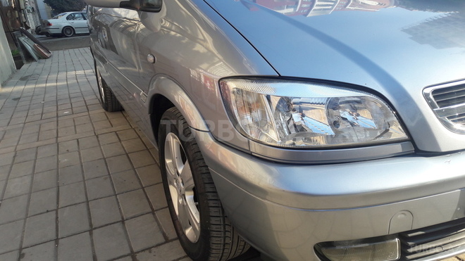 Opel Zafira 2004, 137,000 km - 1.8 l - Bakı