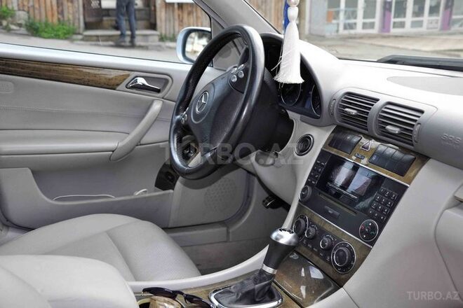Mercedes C 230 2006, 151,000 km - 2.5 l - Bakı