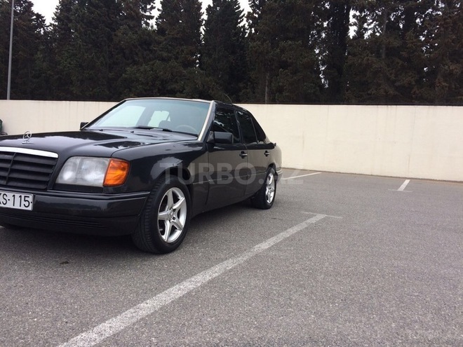Mercedes E 230 1991, 220,000 km - 2.3 l - Sumqayıt
