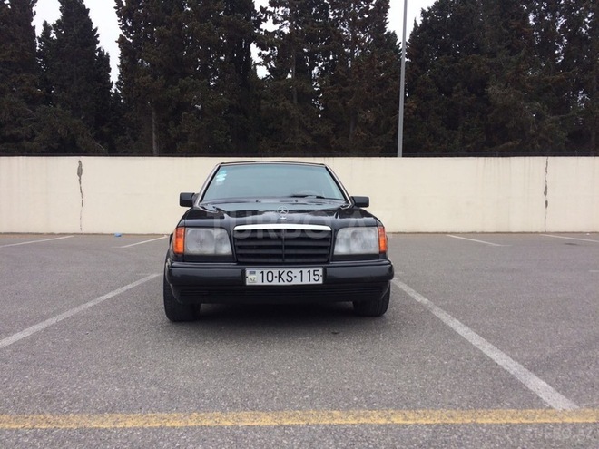 Mercedes E 230 1991, 220,000 km - 2.3 l - Sumqayıt