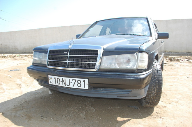 Mercedes 190 1990, 14,446 km - 2.0 l - Bakı