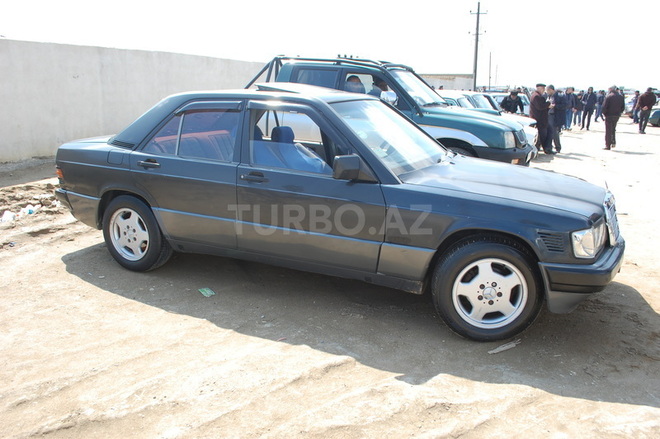 Mercedes 190 1990, 14,446 km - 2.0 l - Bakı