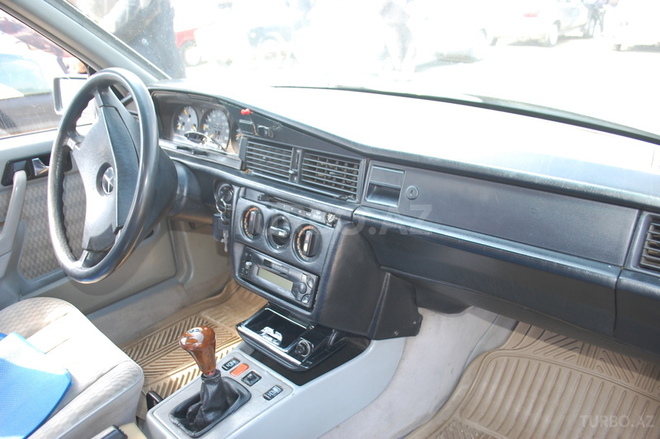 Mercedes 190 1990, 14,446 km - 2.0 l - Bakı