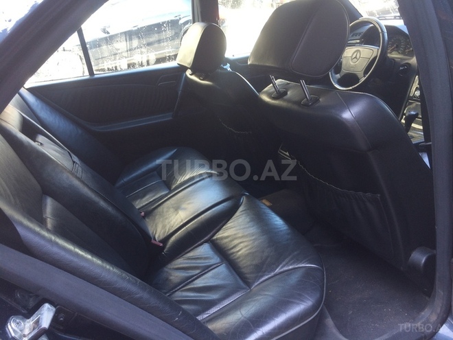 Mercedes E 320 1996, 399,000 km - 3.2 l - Bakı