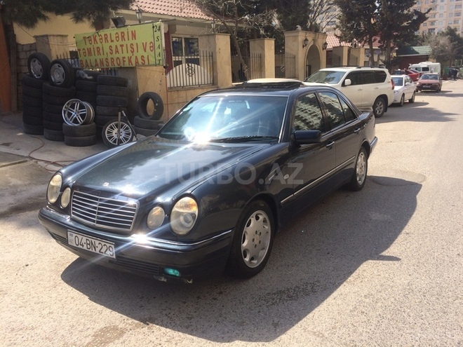 Mercedes E 320 1996, 399,000 km - 3.2 l - Bakı